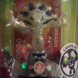 Skylanders Smolderdash Lightcore - Snowderdash Employee Edition (Swap Force)