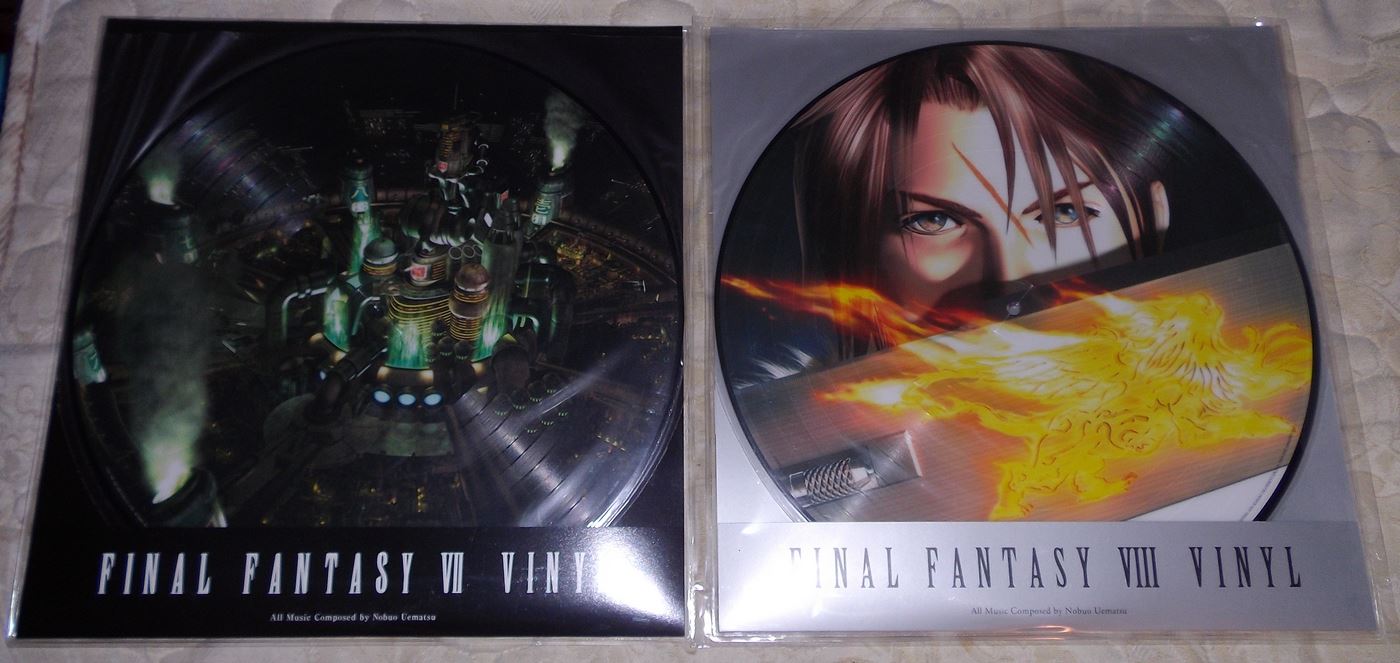 Vinyles FINAL FANTASY VII & VIII, tous deux numérotés et à 150 exemplaires européens.